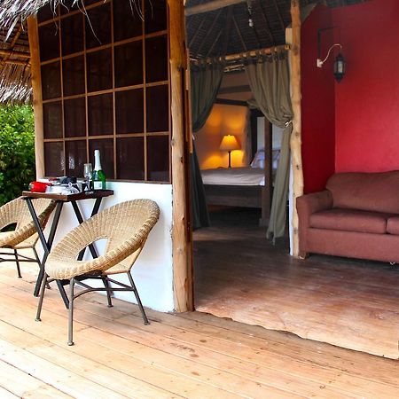 Nzuwa Lodge Pemba Exterior photo
